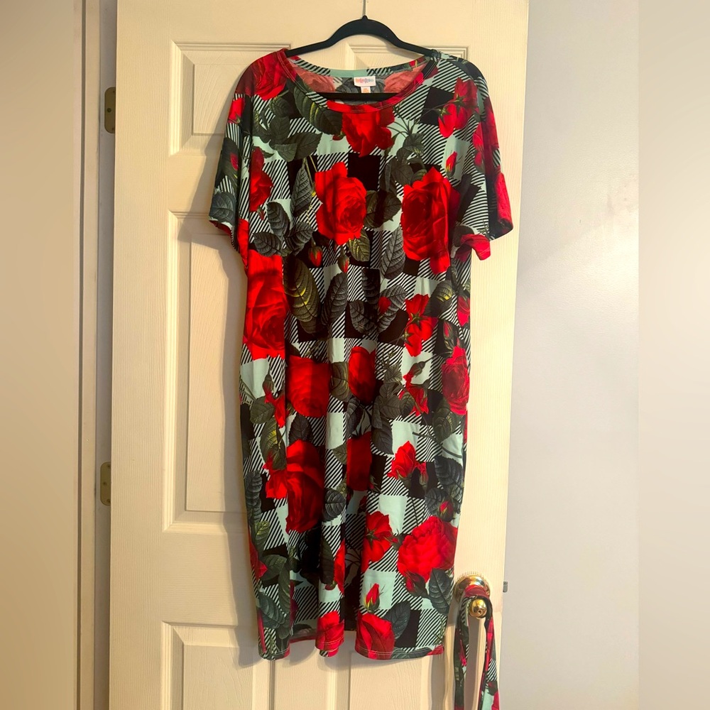 Short sleeve Lularoe dress size 3x